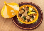 Tajine de poulet aux citrons confits et aux olives
