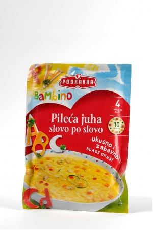 Soupe de Pâtes au Poulet de Forme Alphabet