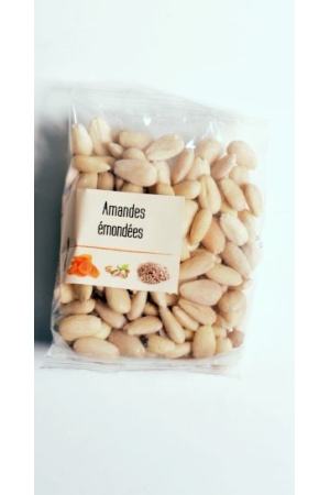 Amandes émondées, Amandes